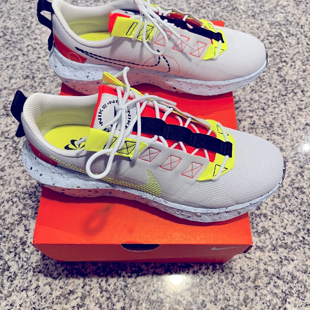 Nike Crater Impact: Like new condition, Size 9 Women’s